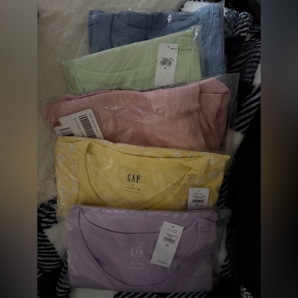 GAP Tops - ::: sold::: NWT (5) ::: GAP Pastel FAVORITE Tees- SIZE XL